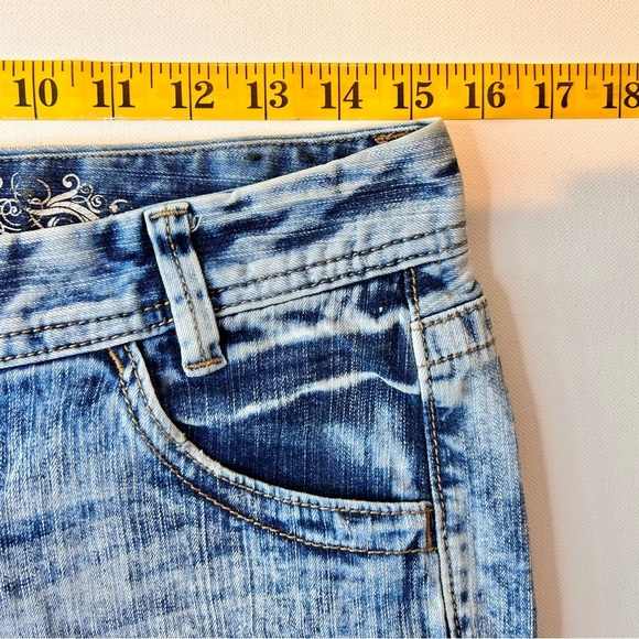 Final Price Y2K Express Vintage Lowrise Button Fly Denim Shorts Sz 2 - Picture 4 of 7